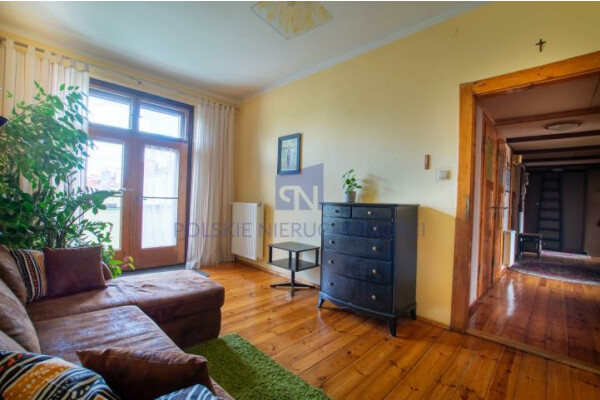 Wrocław, Śr&oacute;dmieście, Plac Grunwaldzki, Mariana Smoluchowskiego, 112 m&sup2; przy Placu Grunwaldzkim | 5 pokoi .