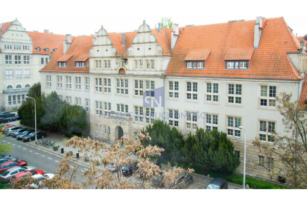 Wrocław, Śr&oacute;dmieście, Plac Grunwaldzki, Mariana Smoluchowskiego, 112 m&sup2; przy Placu Grunwaldzkim | 5 pokoi .